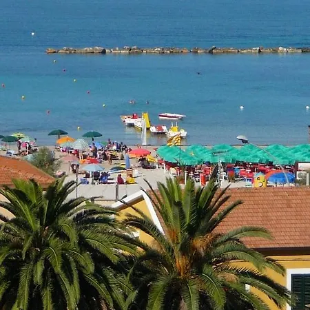 דירה Royal Sea View *