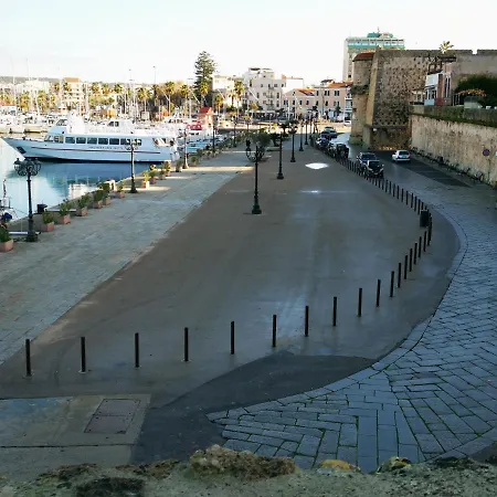 Royal Sea View Apartamento *