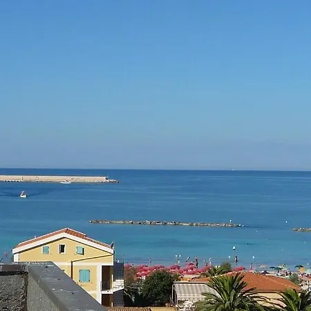 Royal Sea View Apartment